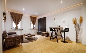 Vintage Apartment 2 Black Am Kurpark Von Bad Ems